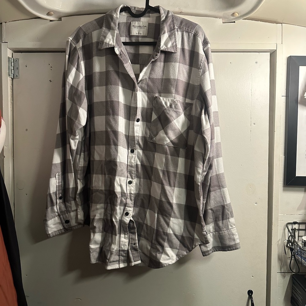 Abercrombie & Fitch Gray Plaid Flannel Shirt